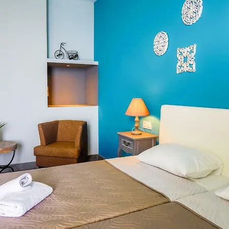 Hotel Homeric Hymns 4*